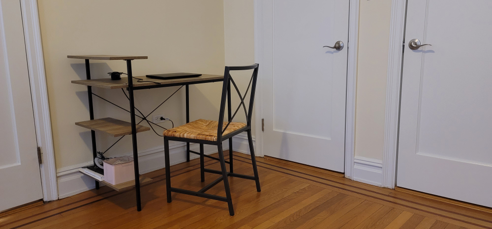office desk - photo 2