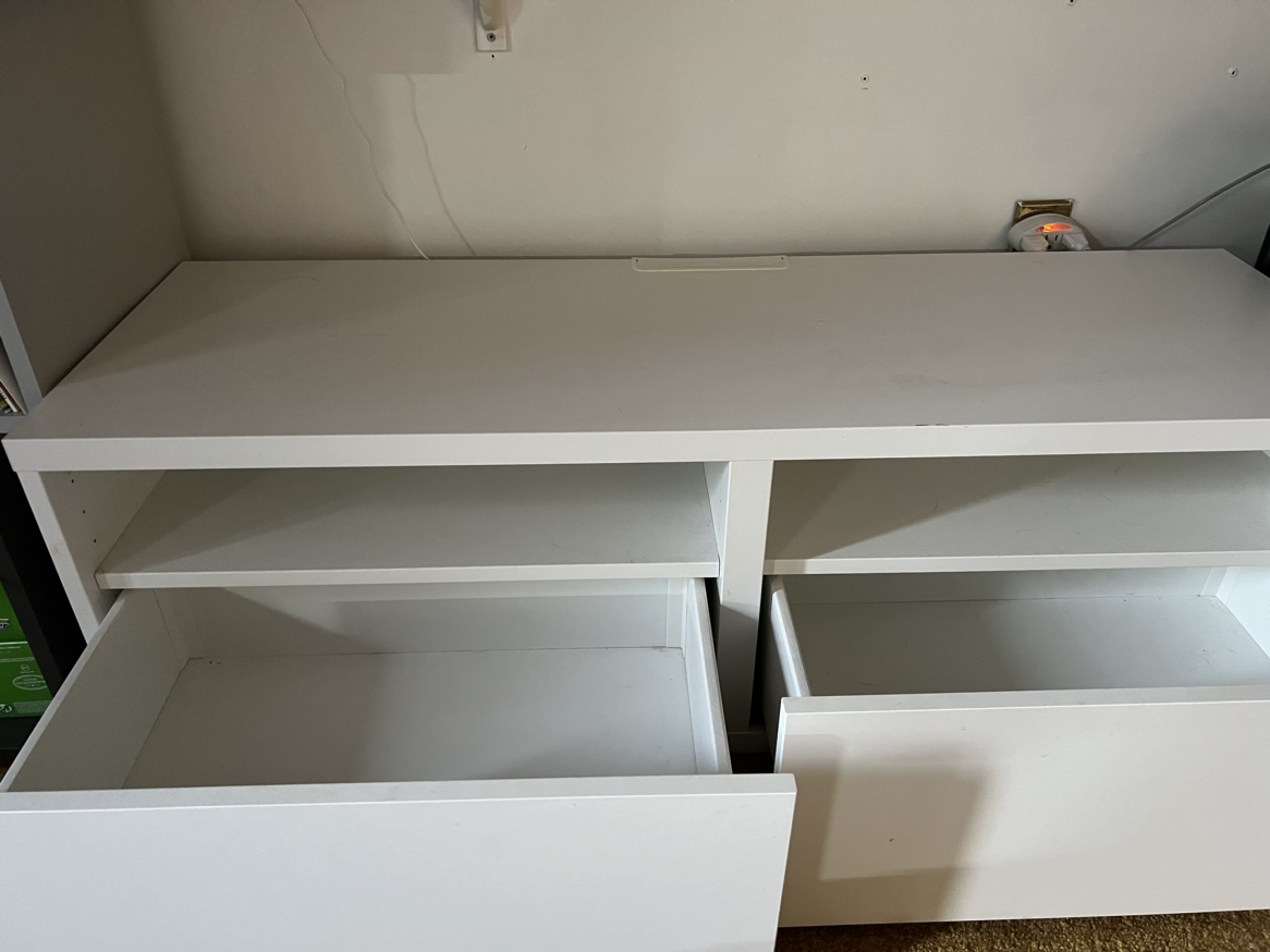 Ikea TV stand - photo 2