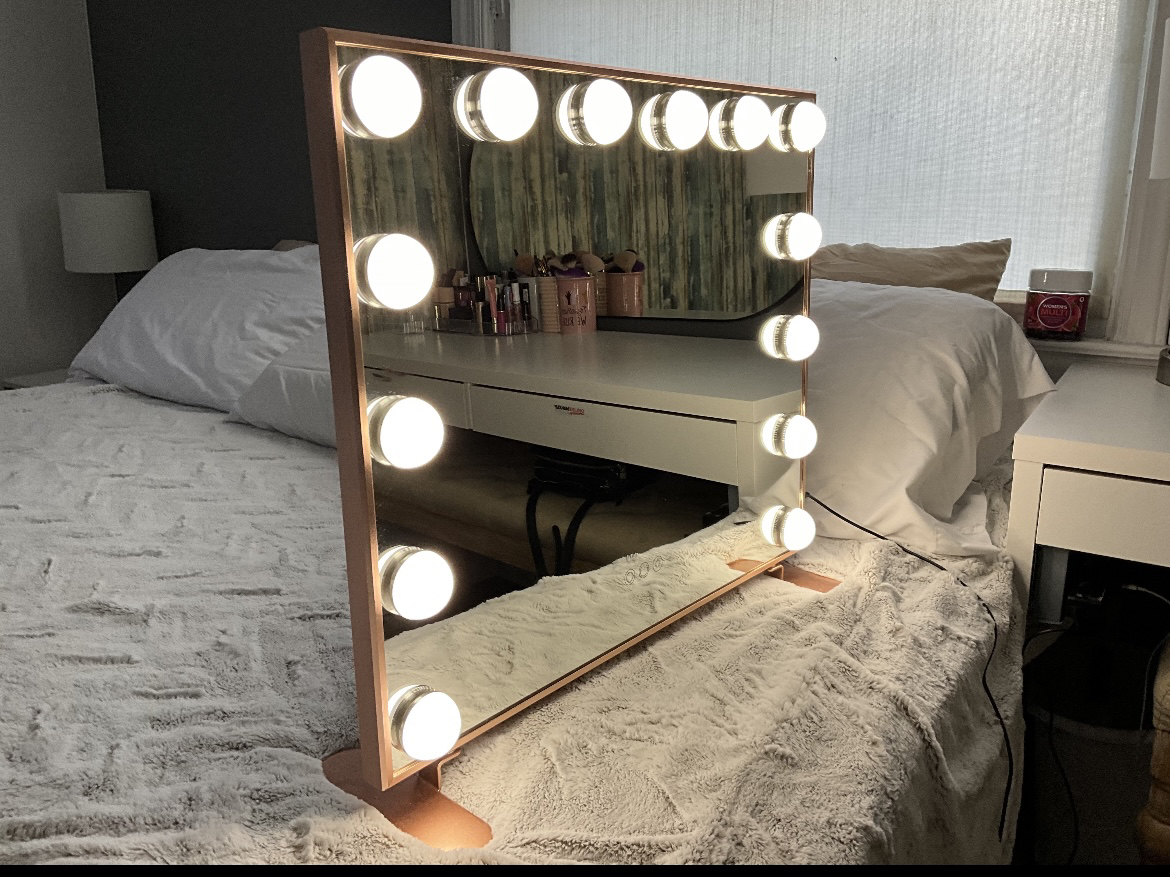 Makeup vanity mirror