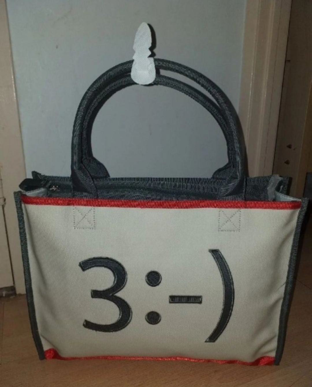 Unplugged laptote totebag image indicator(2)