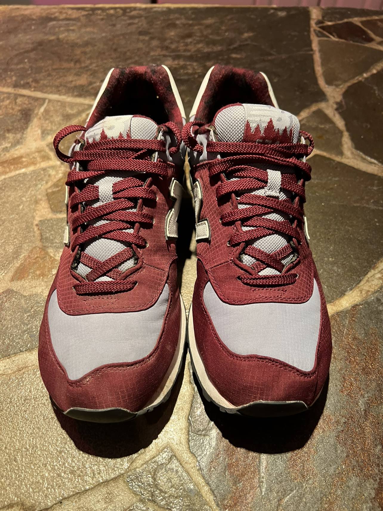 New Balance 574 Burgundy Trainers (Men’s 11)(LNWOB) image indicator(2)