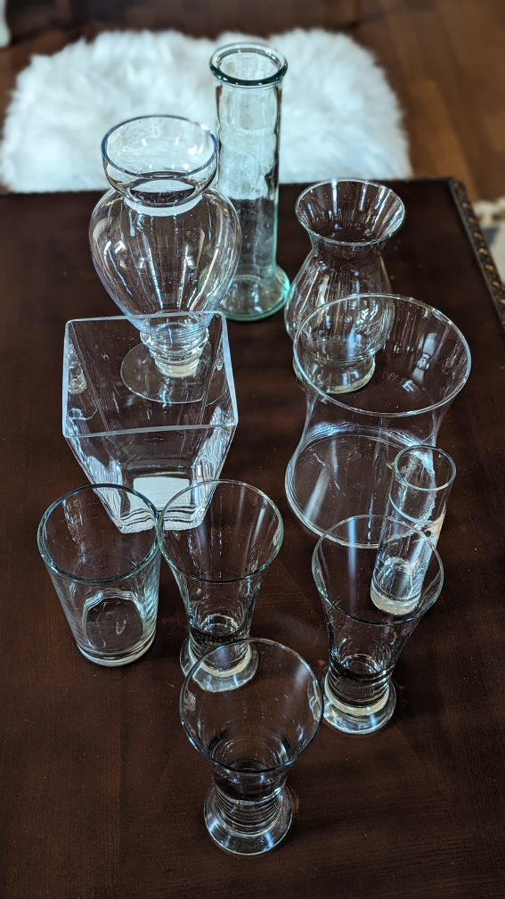 11 PCs Vases