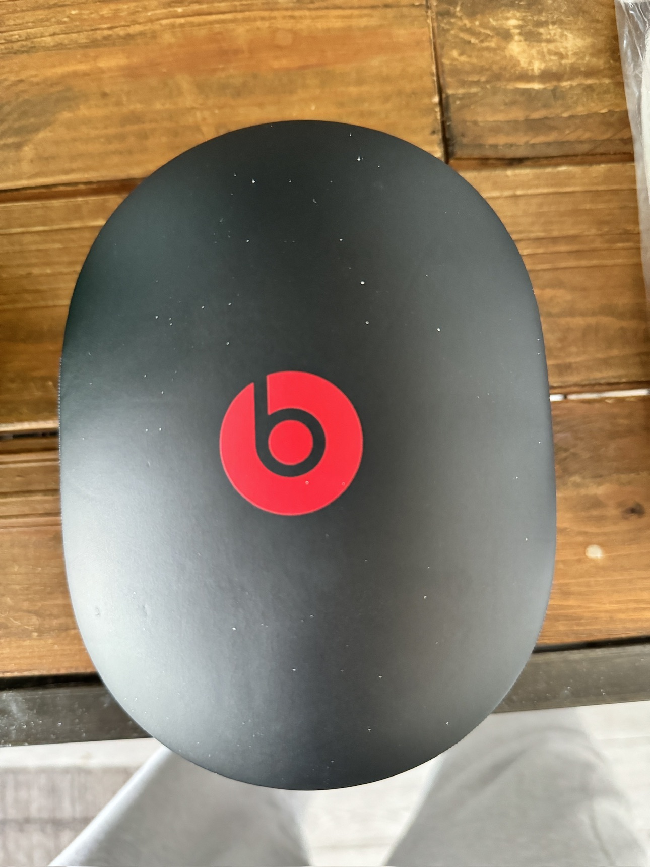 Beats over ear headphones thumbnail
