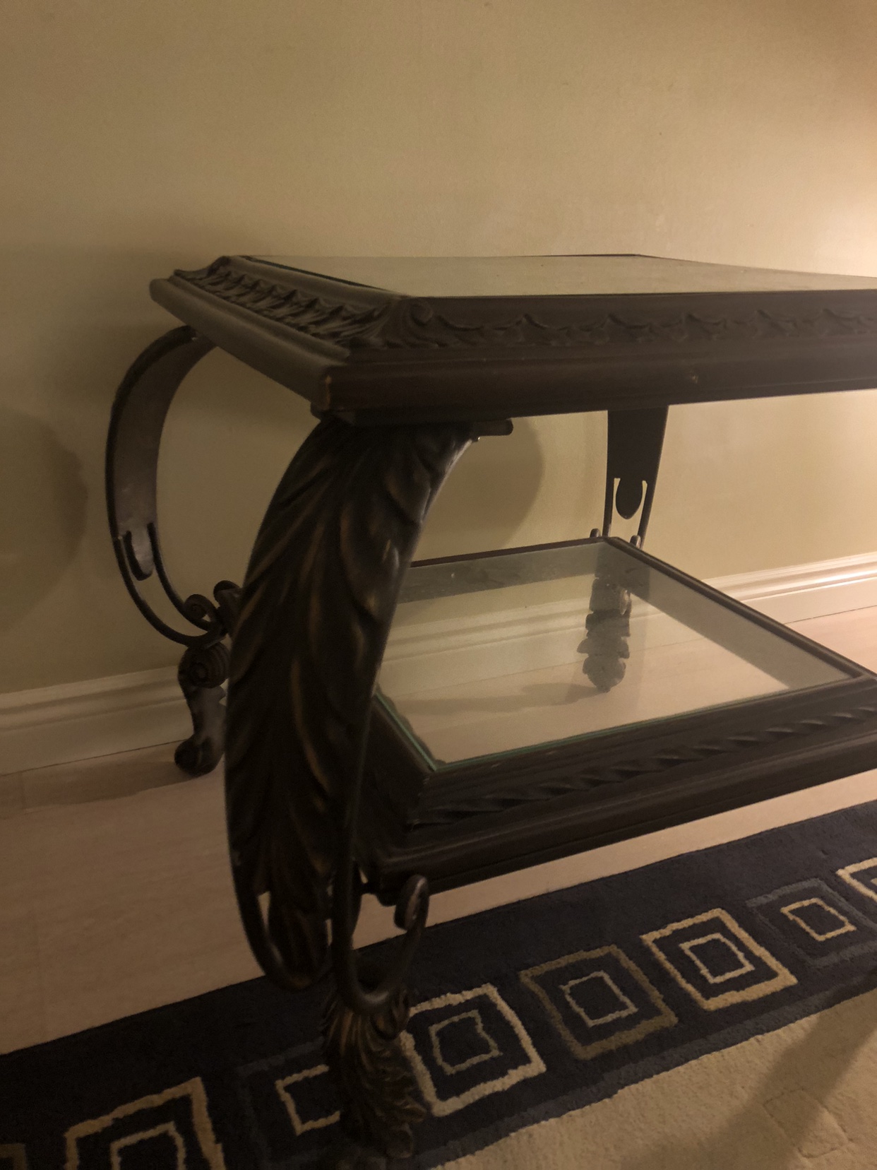 Table (coffee,Center, end, entrance)table. - photo 3
