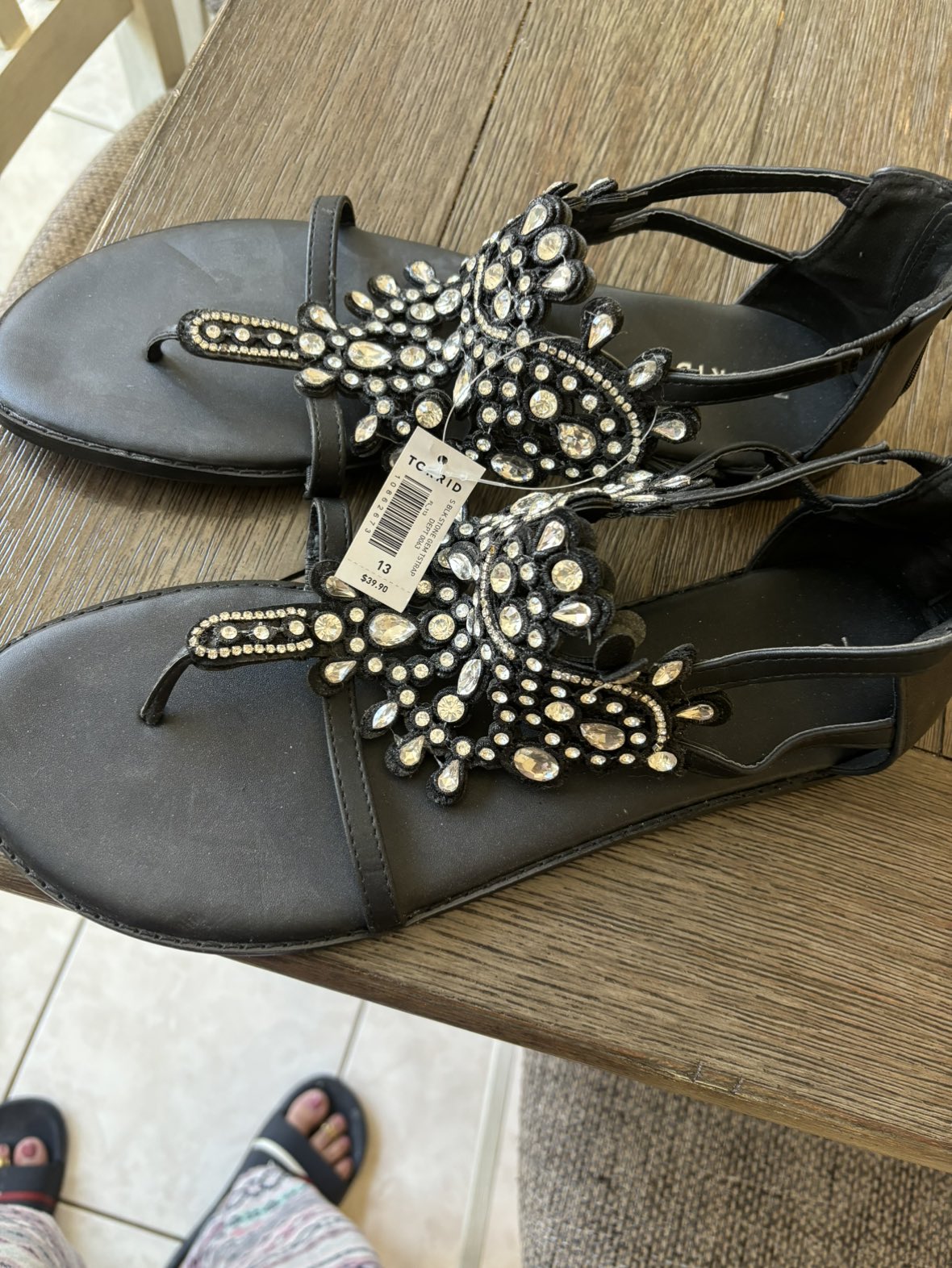 Women fashion thumbnail