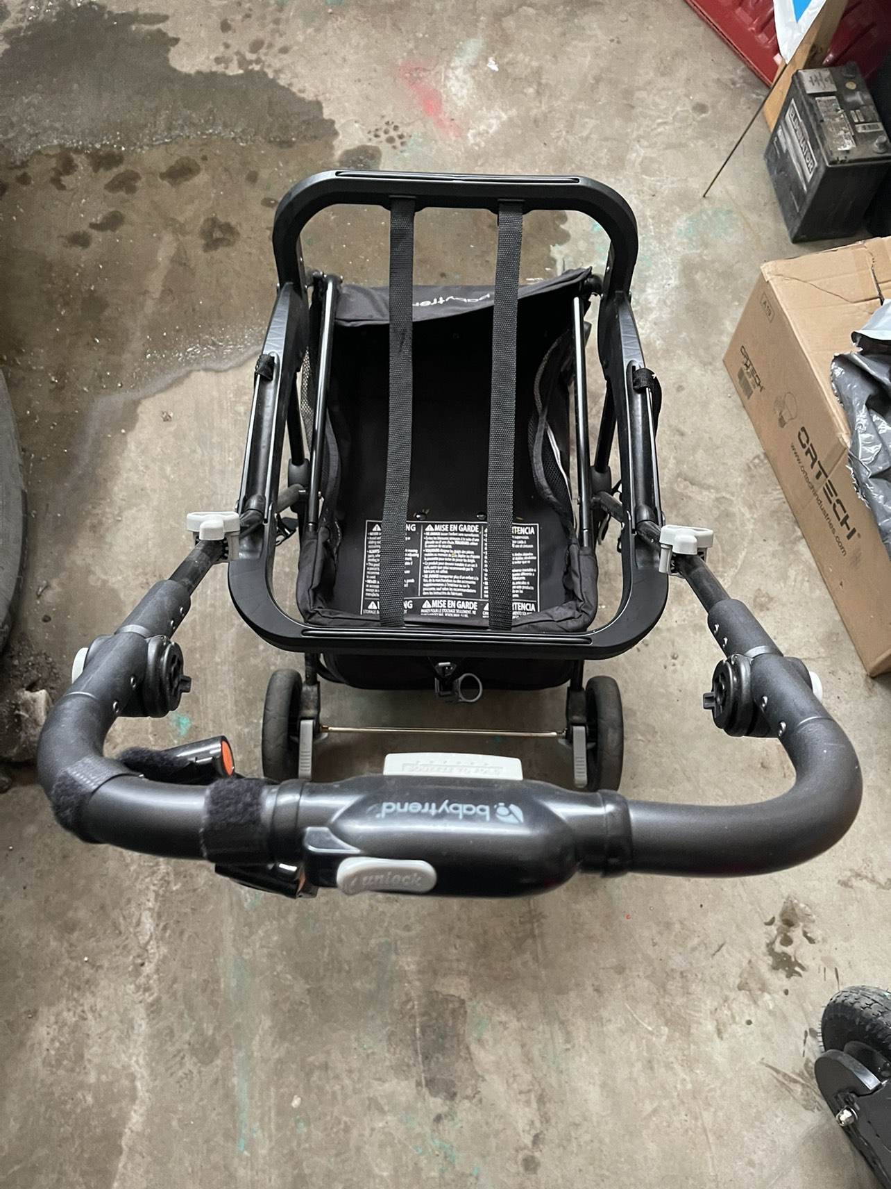 Universal car seat carrier - photo 3