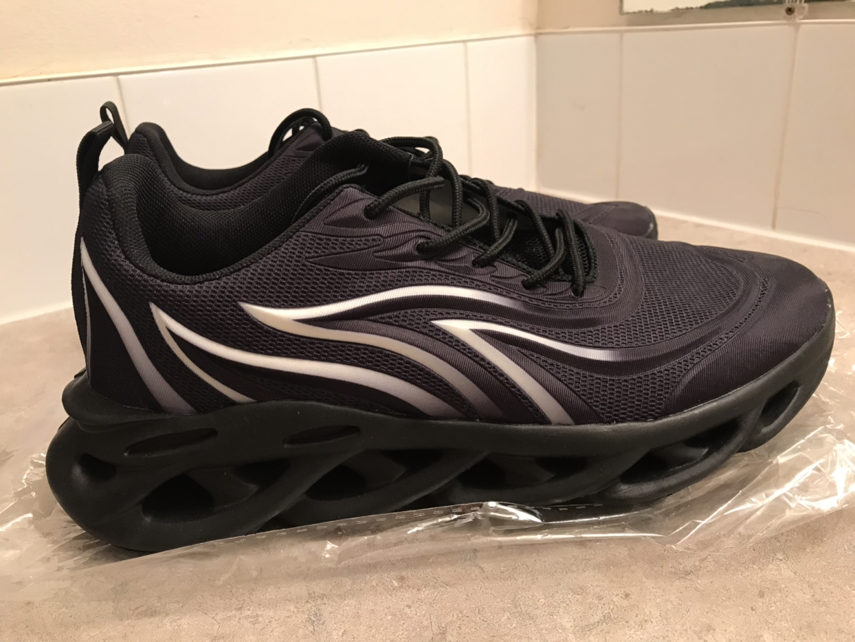 NEW never worn Running shoes thumbnail