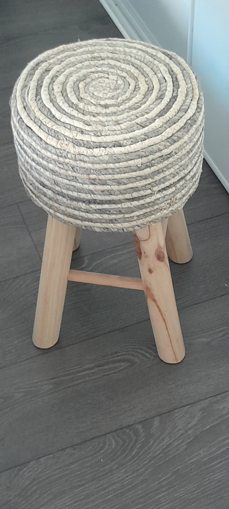 Wood and raffia small stool