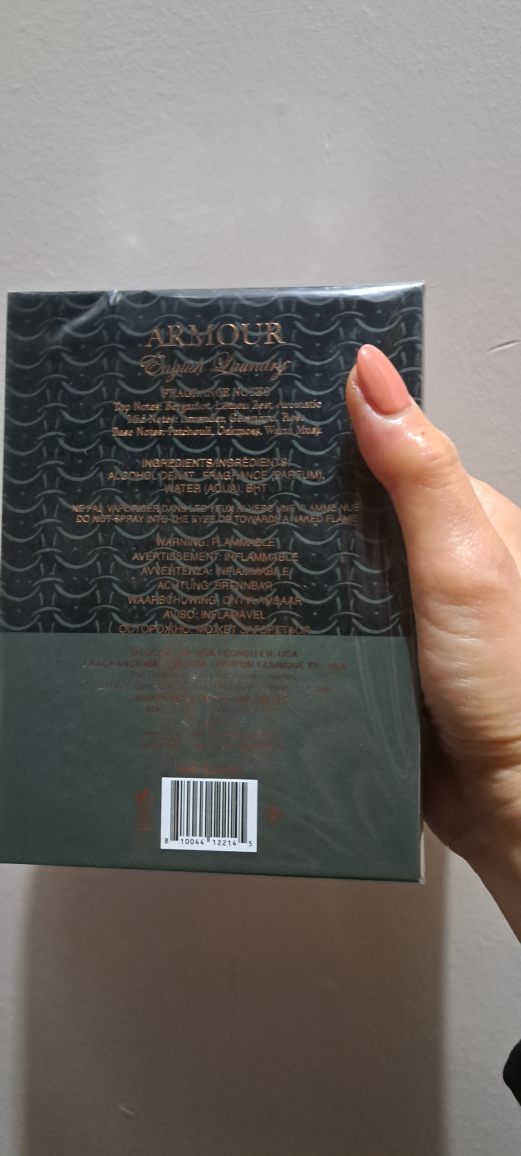 English Laundry Eau de Parfume image indicator(2)