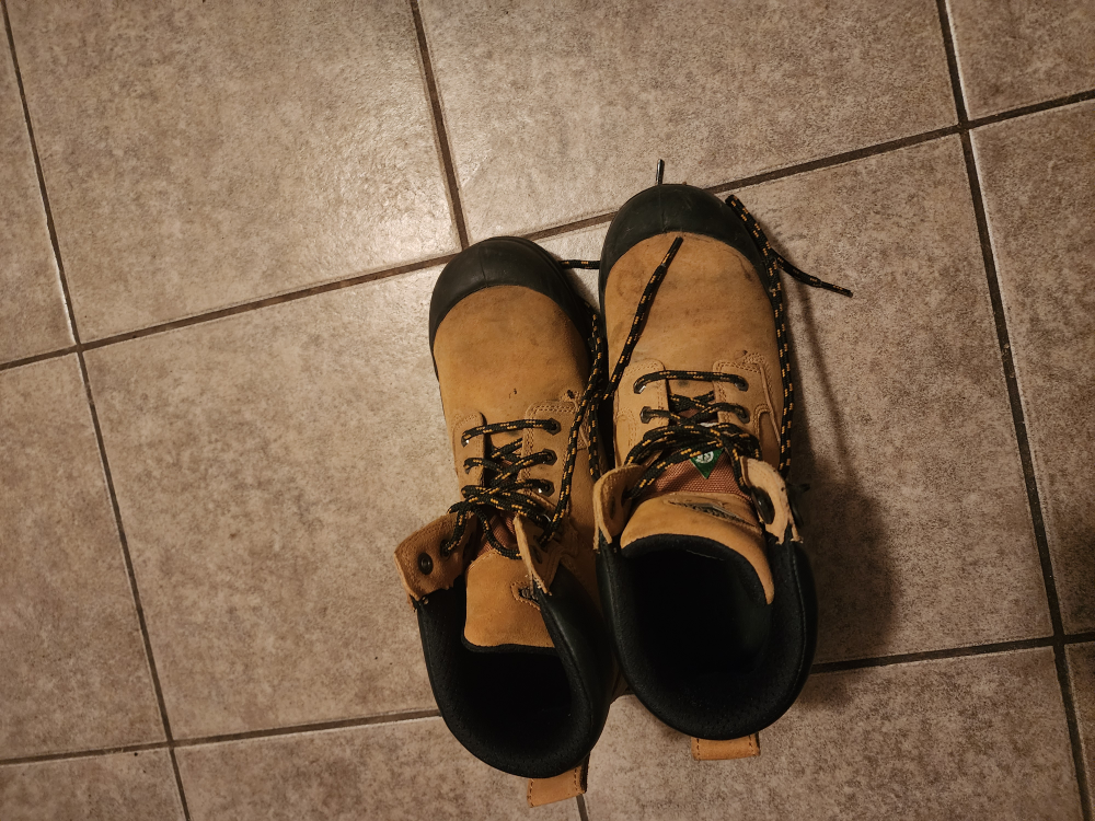 steel toe boots BRAND NEW