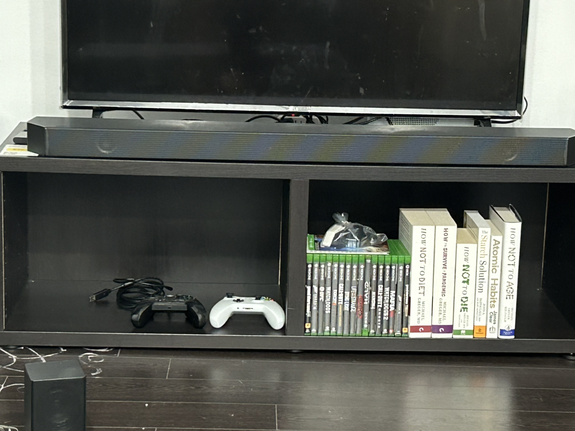 Besta Television Unit - photo 2
