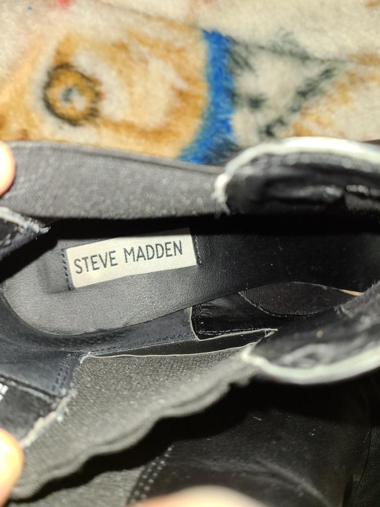 STEVE MADDEN Black leather ankle cut ladie's shoes image indicator(2)