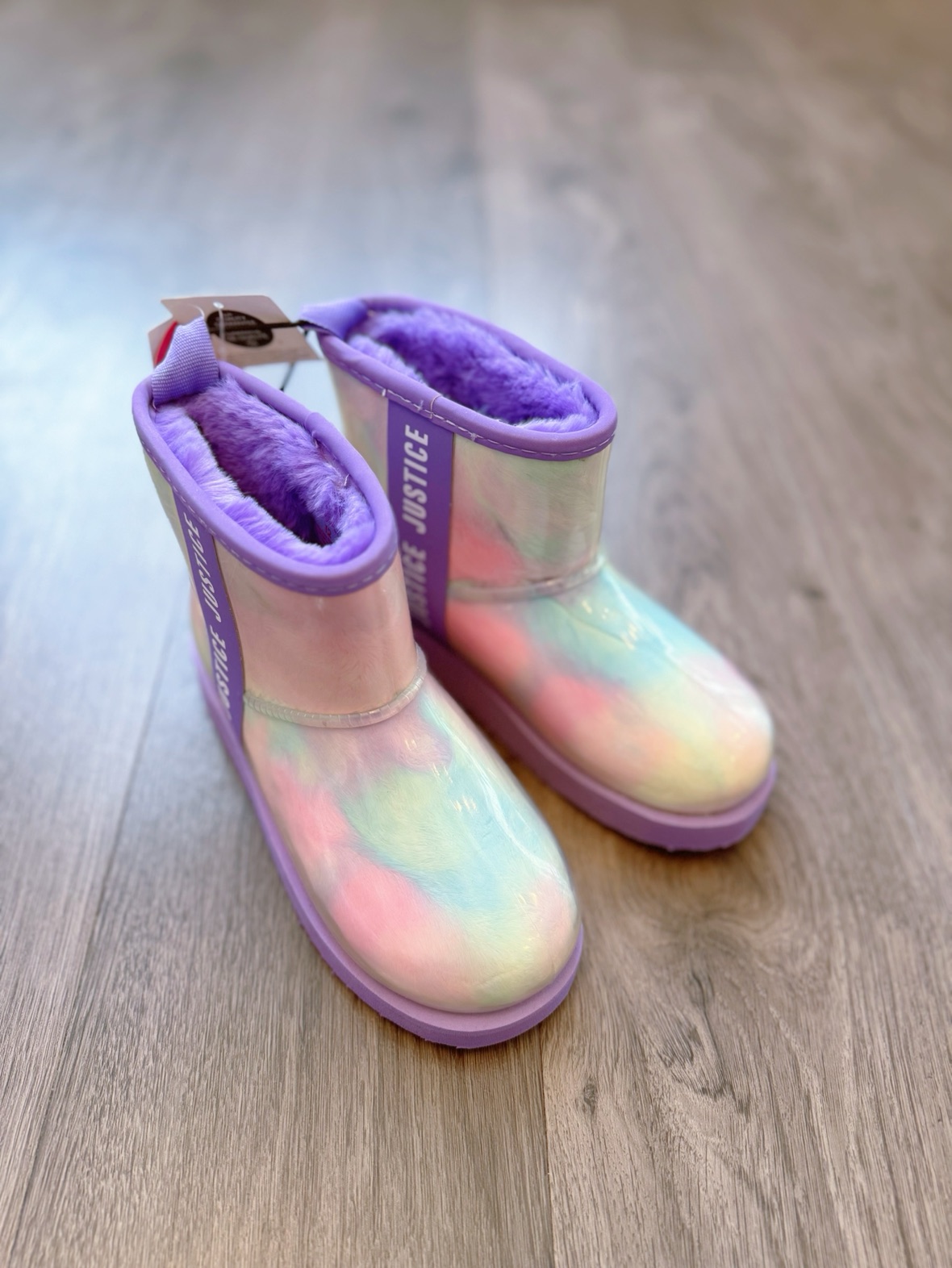 BNWT little girl water repellent boots with fur lining