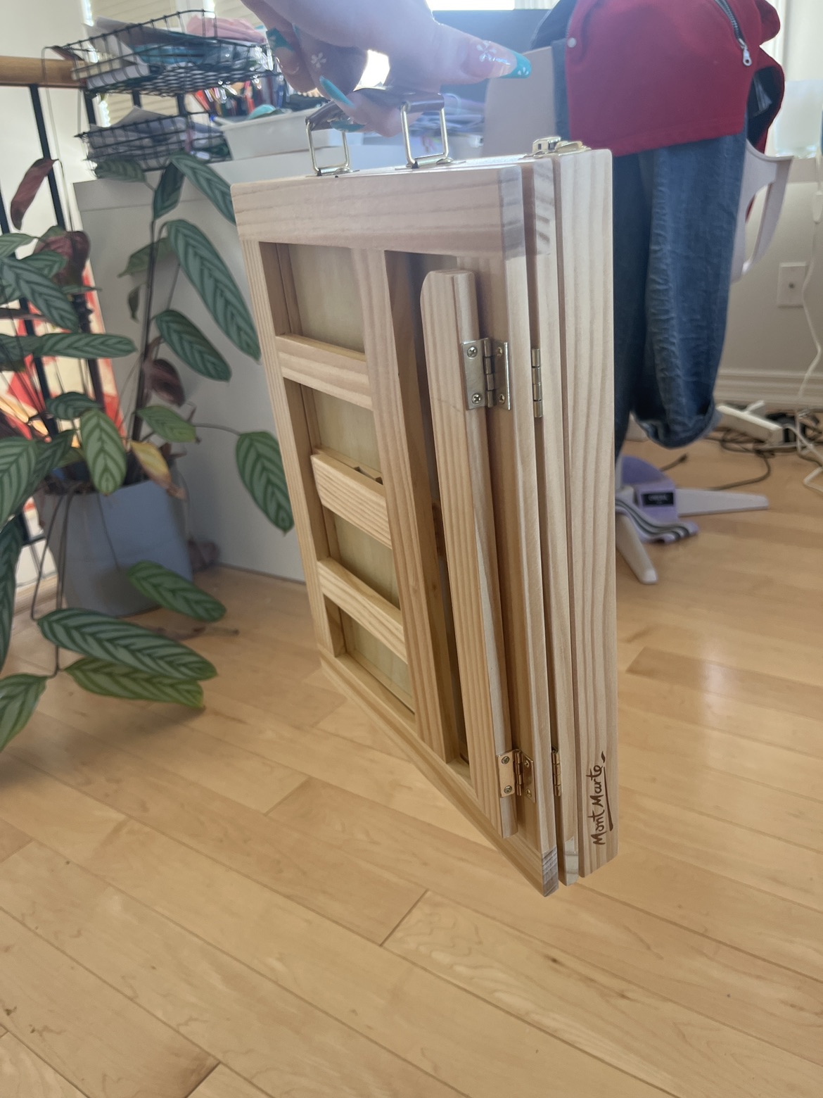 Portable small easel with ajustable angles image indicator(4)