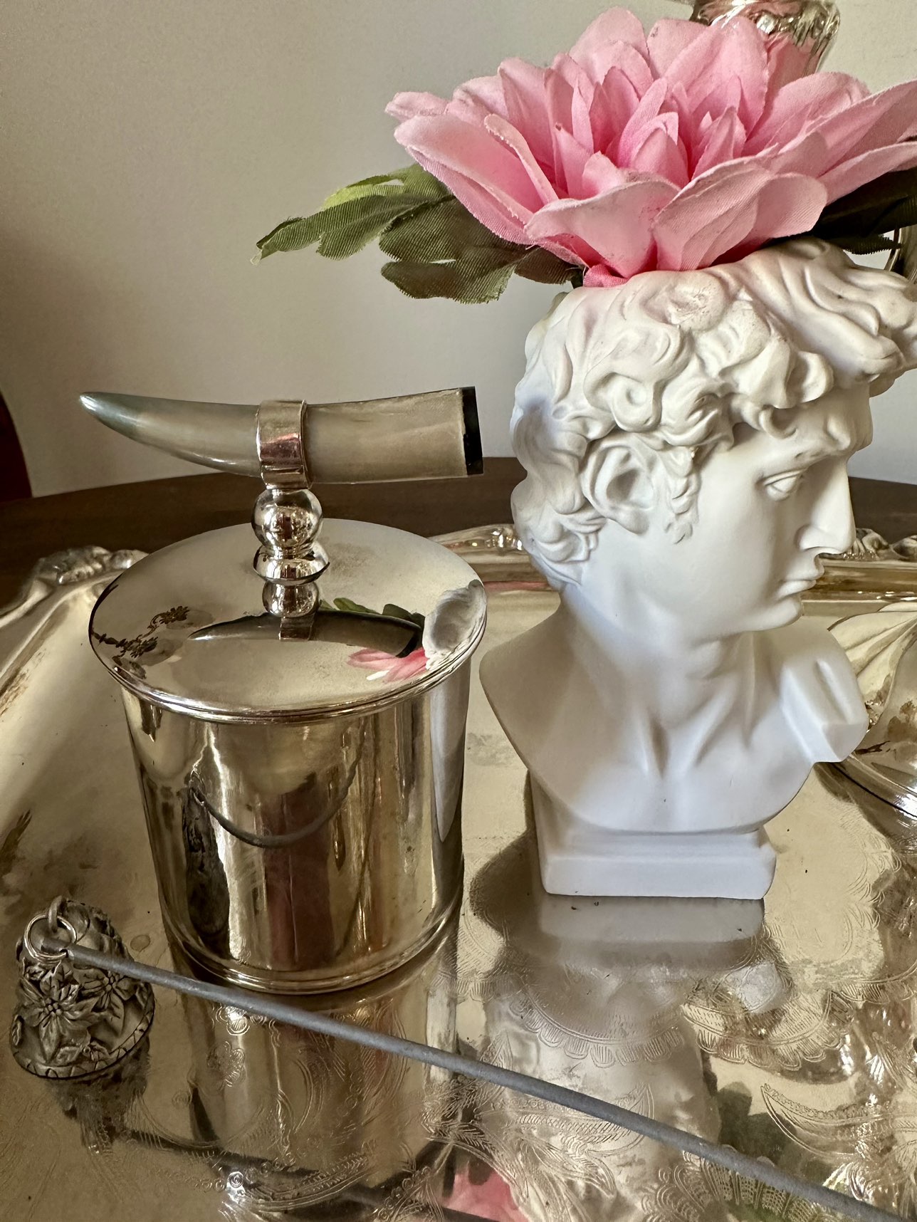 Pottery Barn Candle: Bourbon Crème Brûlée thumbnail
