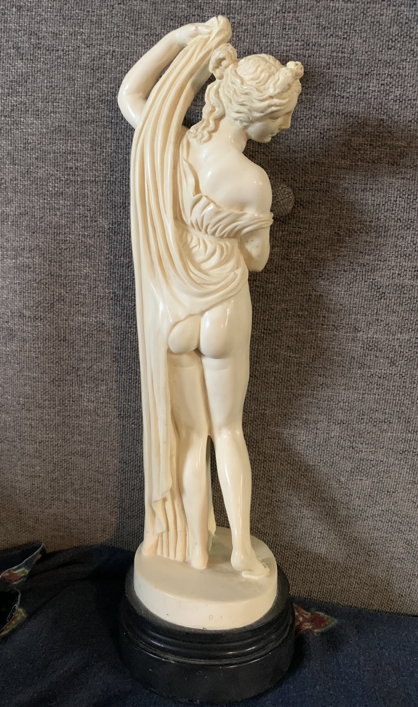 Santini Sculpture image indicator(2)