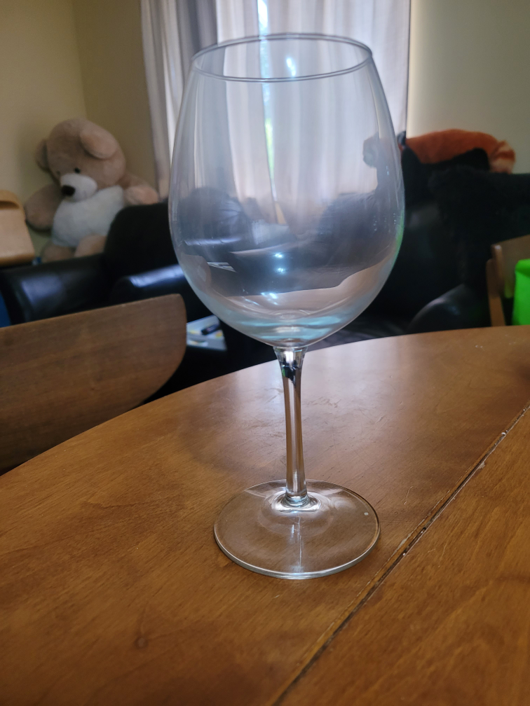 4 Wine Glasses