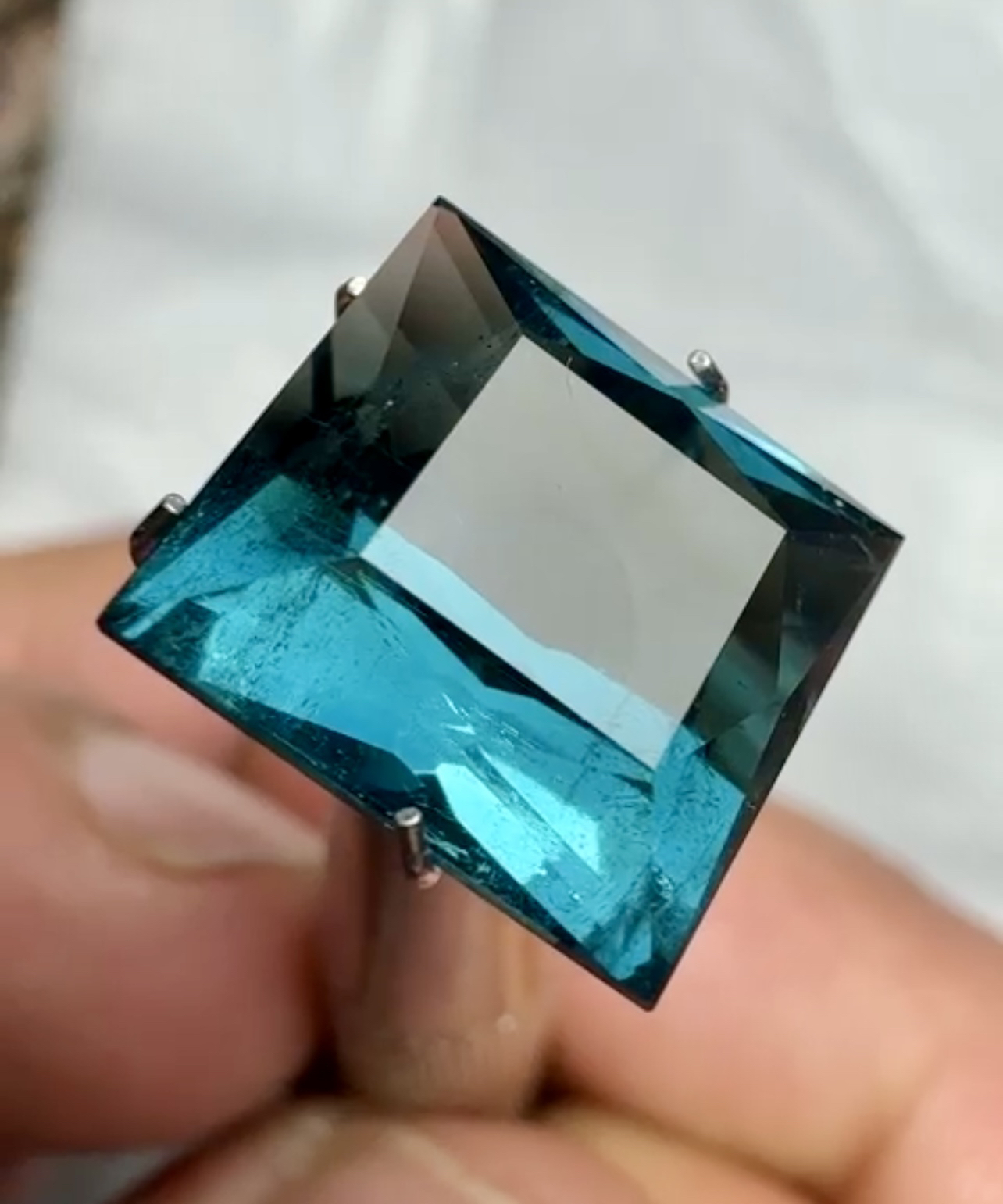 Very rare 6.75carats INDICOLITE TOURMALINE - photo 4