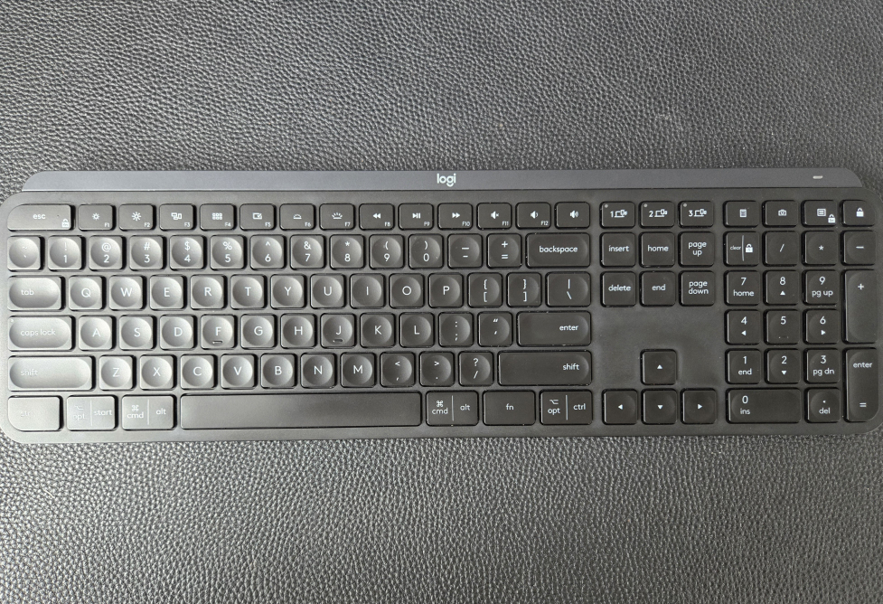 MX Keys Wireless Illuminated Keyboard - photo 2