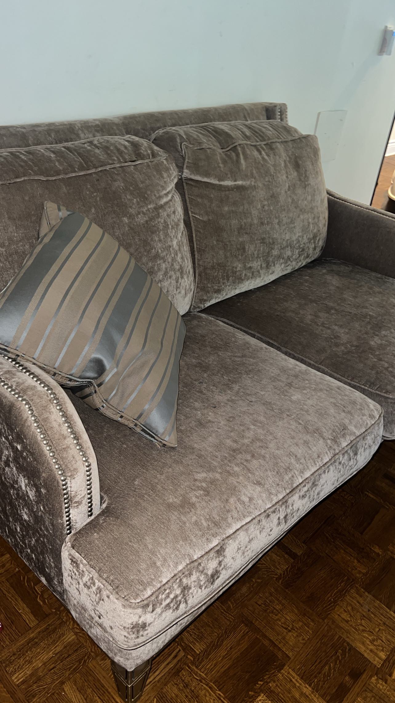 love seat - photo 4