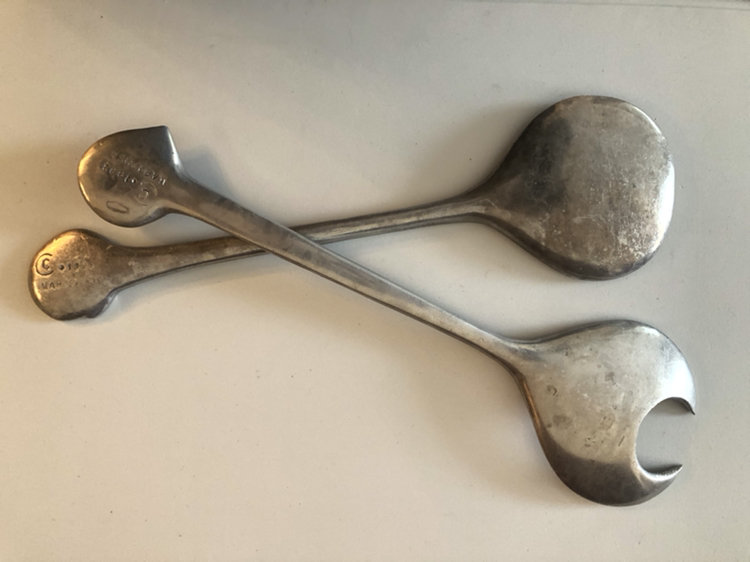 Salad Serving Fork & Spoon - vintage 1992 Mariposa Aluminum image indicator(4)