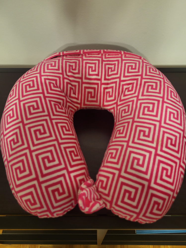 NEW SOFT TRAVEL PILLOW #freecycle image indicator(2)