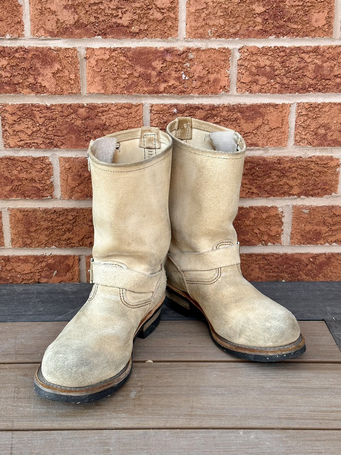 Redwing 8268 Engineer Boots Abilene Rough Out thumbnail