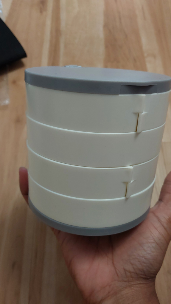 BNIB portable rotating jewel organiser with mirror image indicator(3)