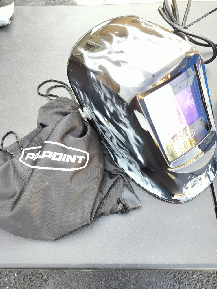 Pro Point Automatic Dimming Welding Helmet - photo 2
