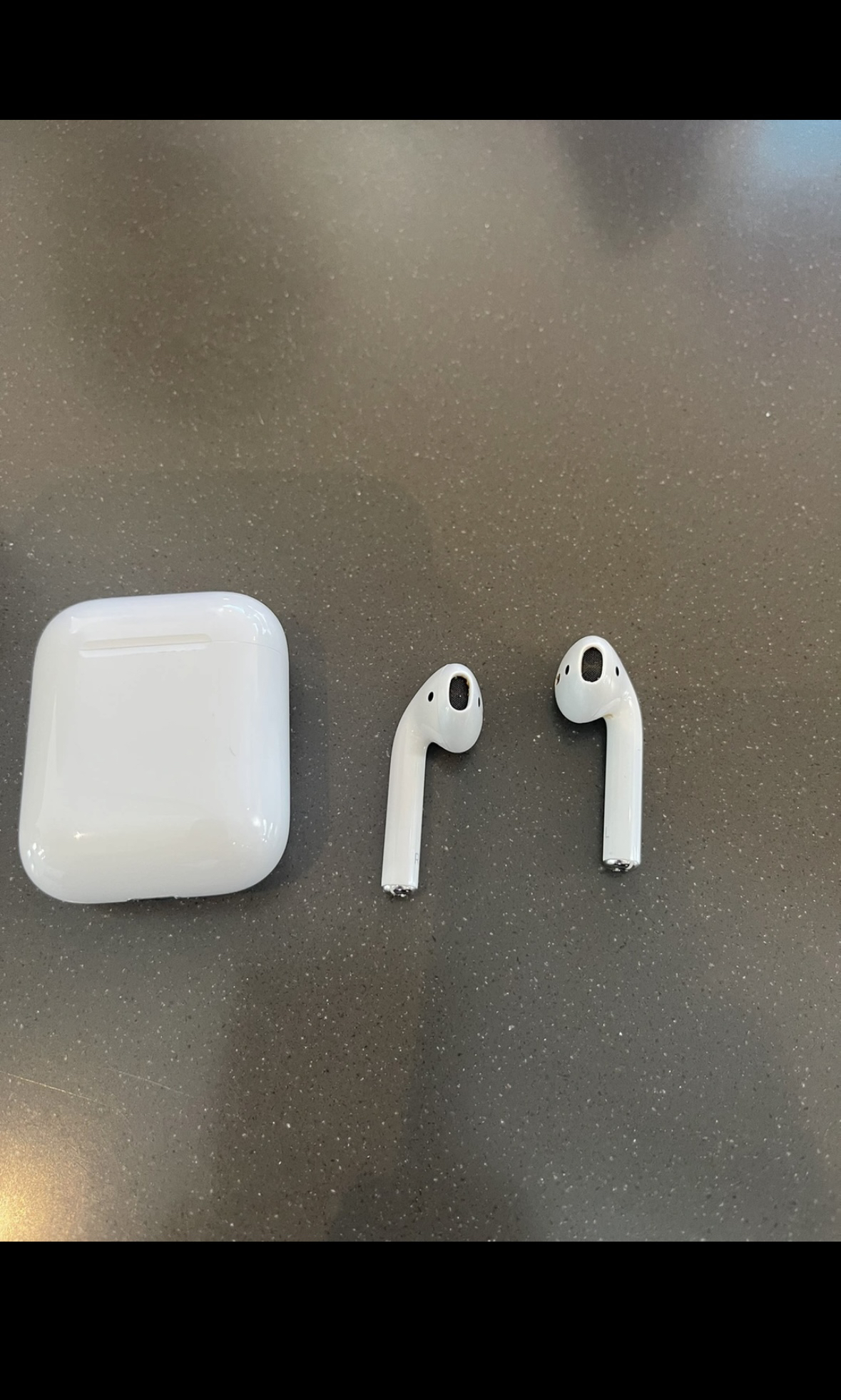Apple AirPods 2nd generation - photo 4