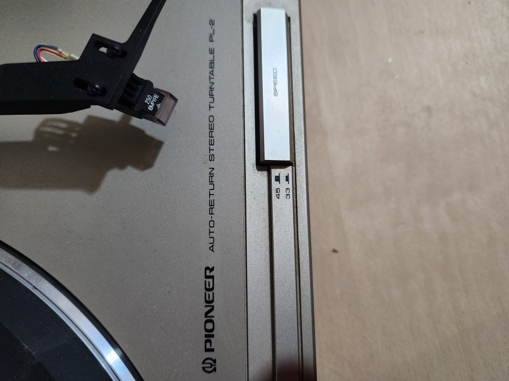 Vintage Pioneer PL2 Turntable - photo 2