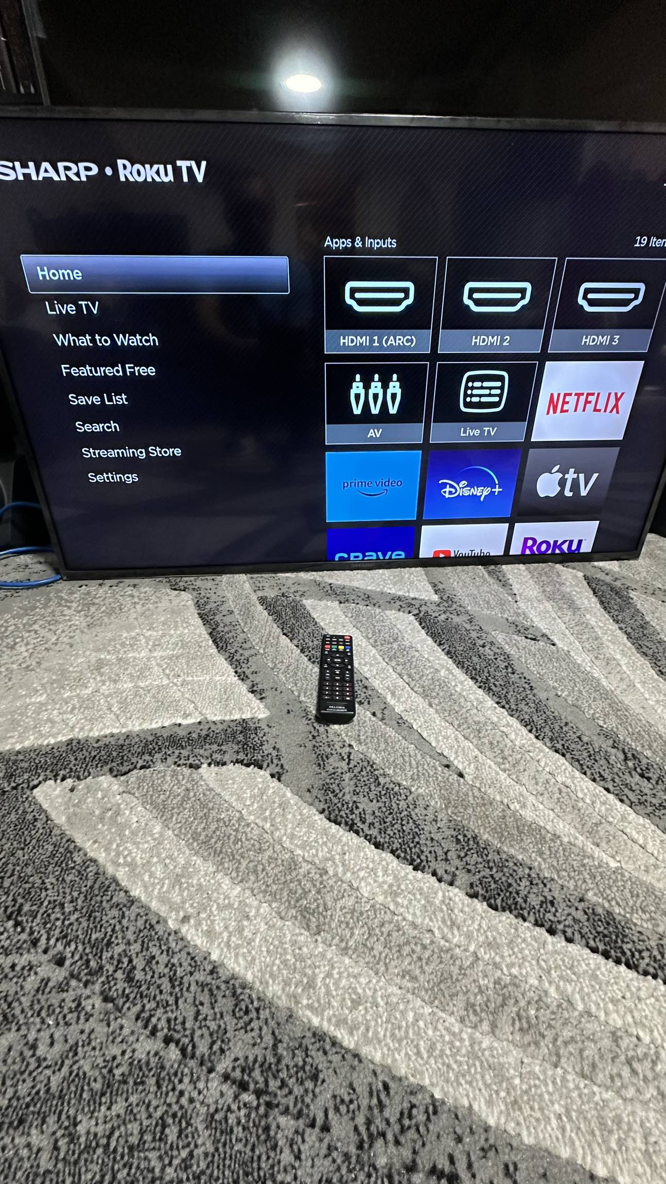 Sharp 50” smart tv Roku - photo 3
