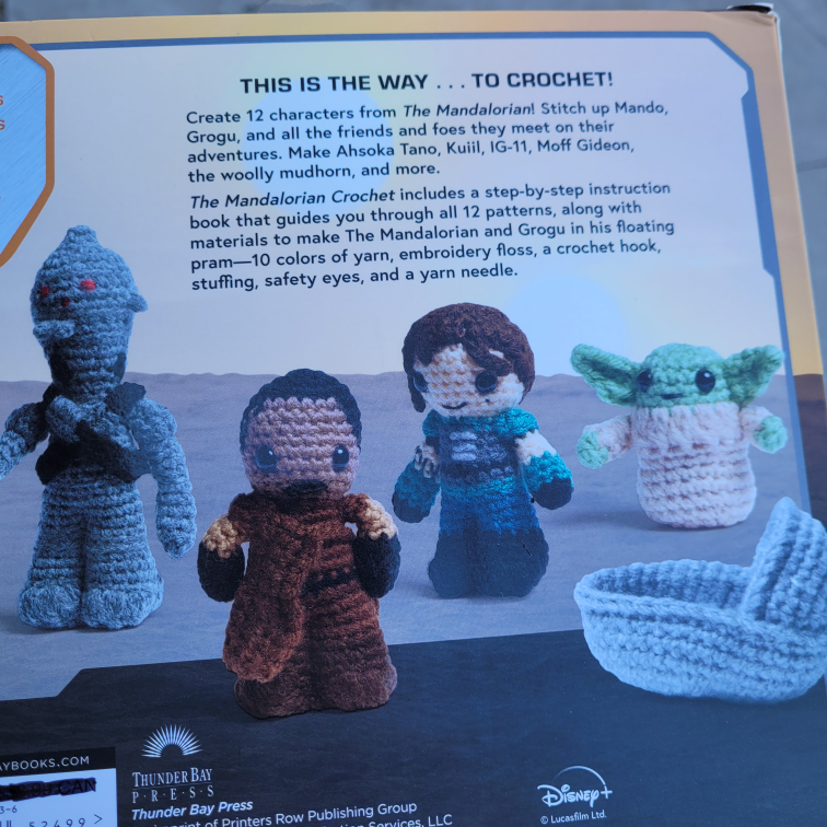 star wars mandalorian crochet kit image indicator(2)