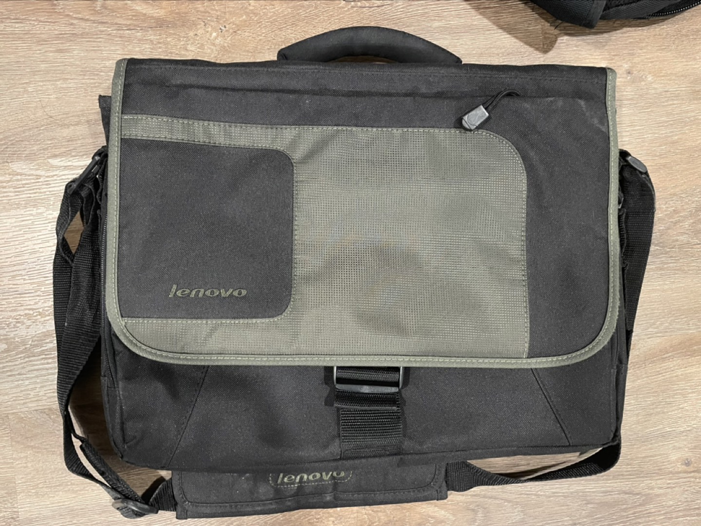 Laptop shoulder bag thumbnail