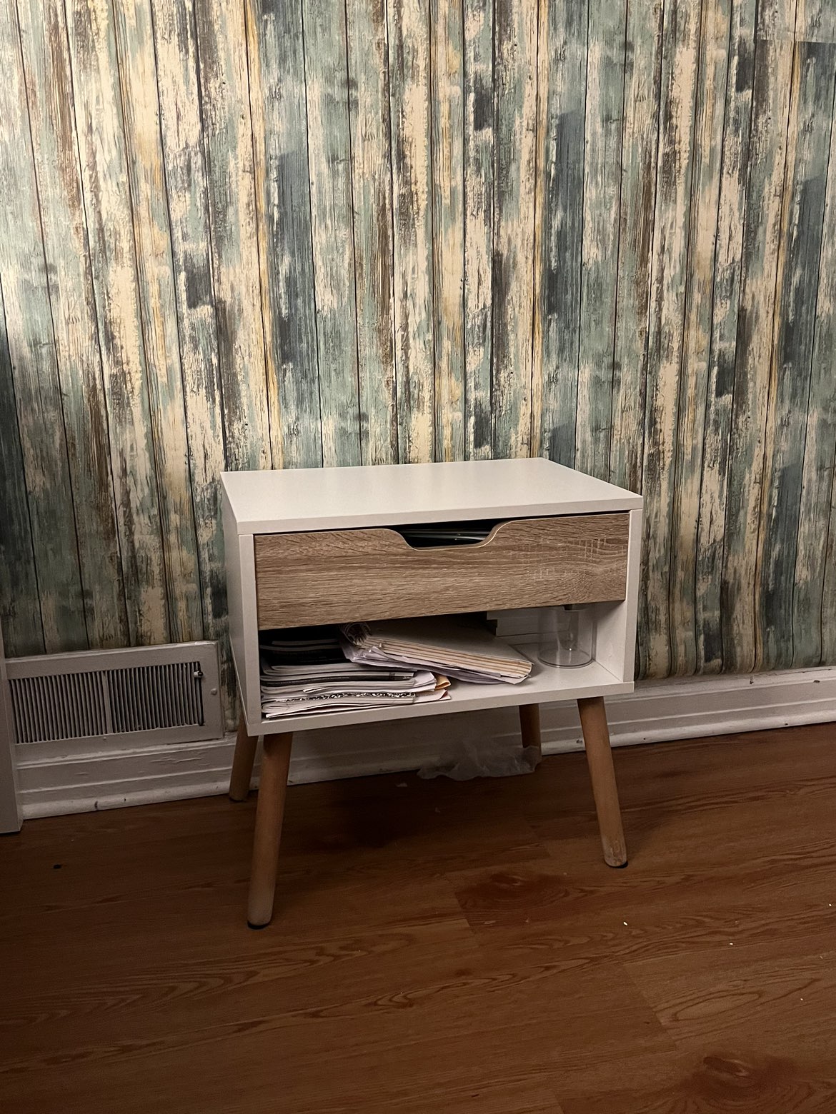 Night stand