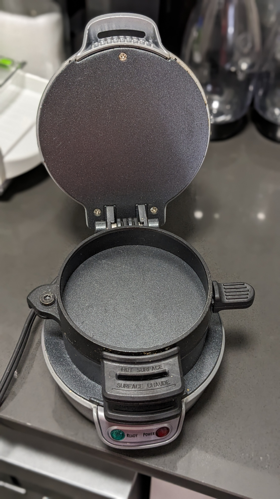 Hamilton Beach McMuffin Maker - photo 3
