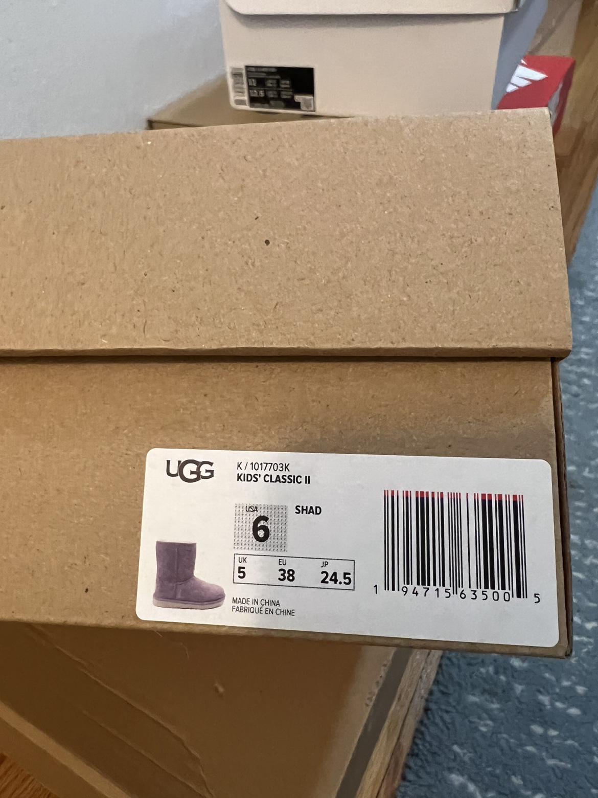 Girls UGG boot image indicator(3)