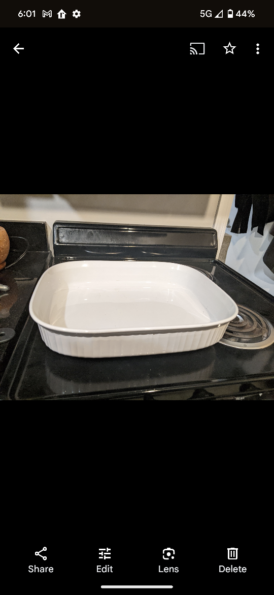 3 corningware dishes