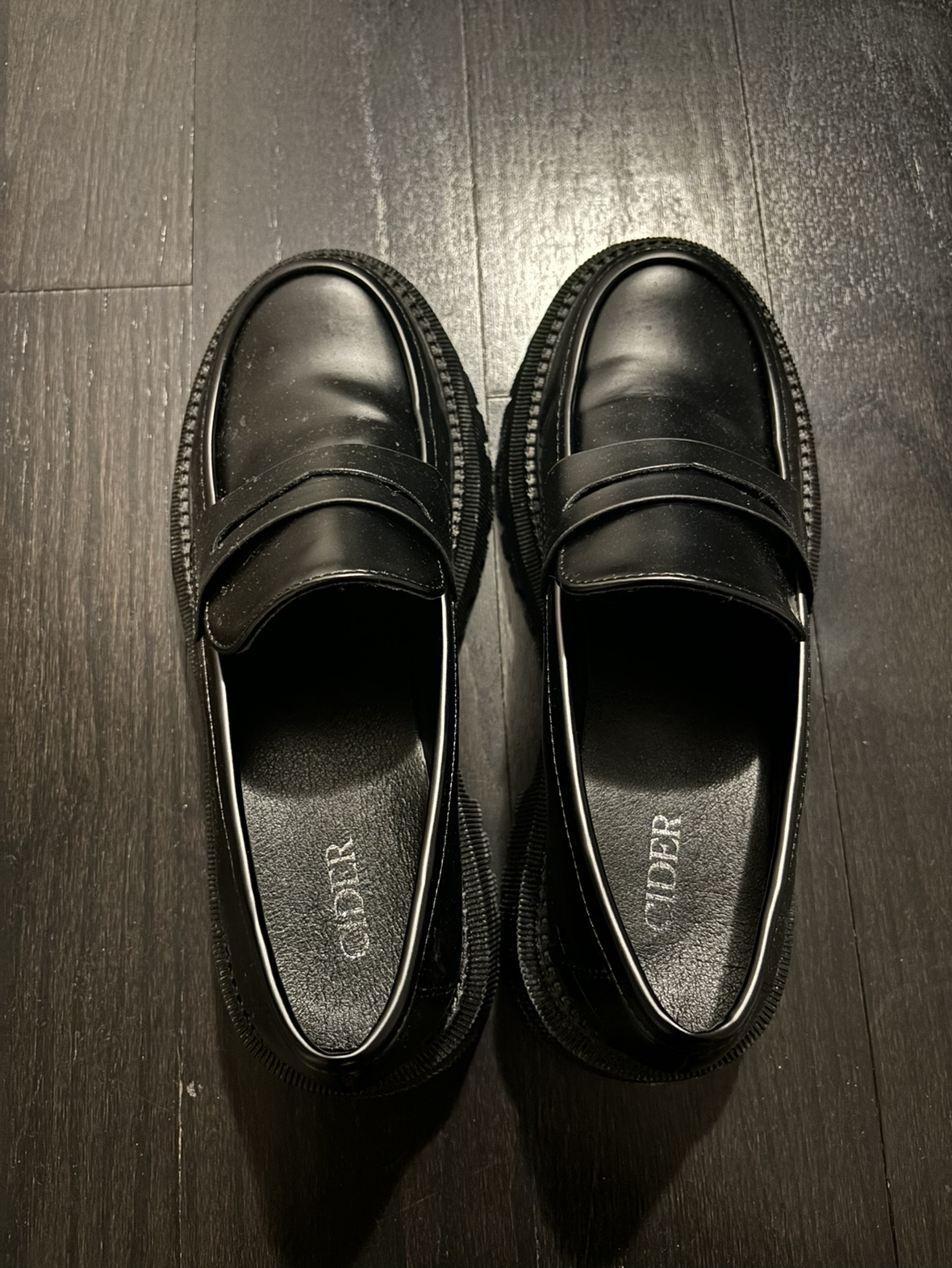 Leather loafers thumbnail