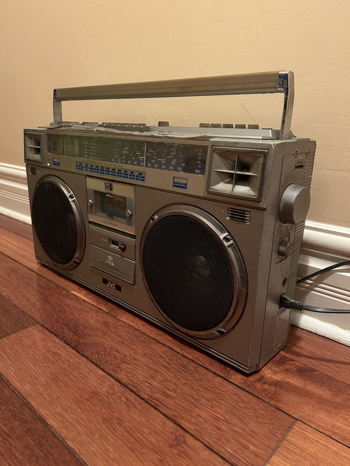 JVC RC-M70C Boombox image indicator(2)