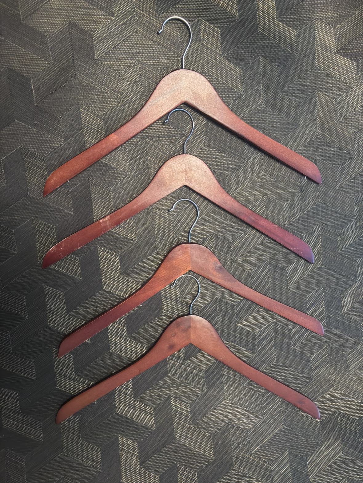 5 x Clothing Hangers thumbnail