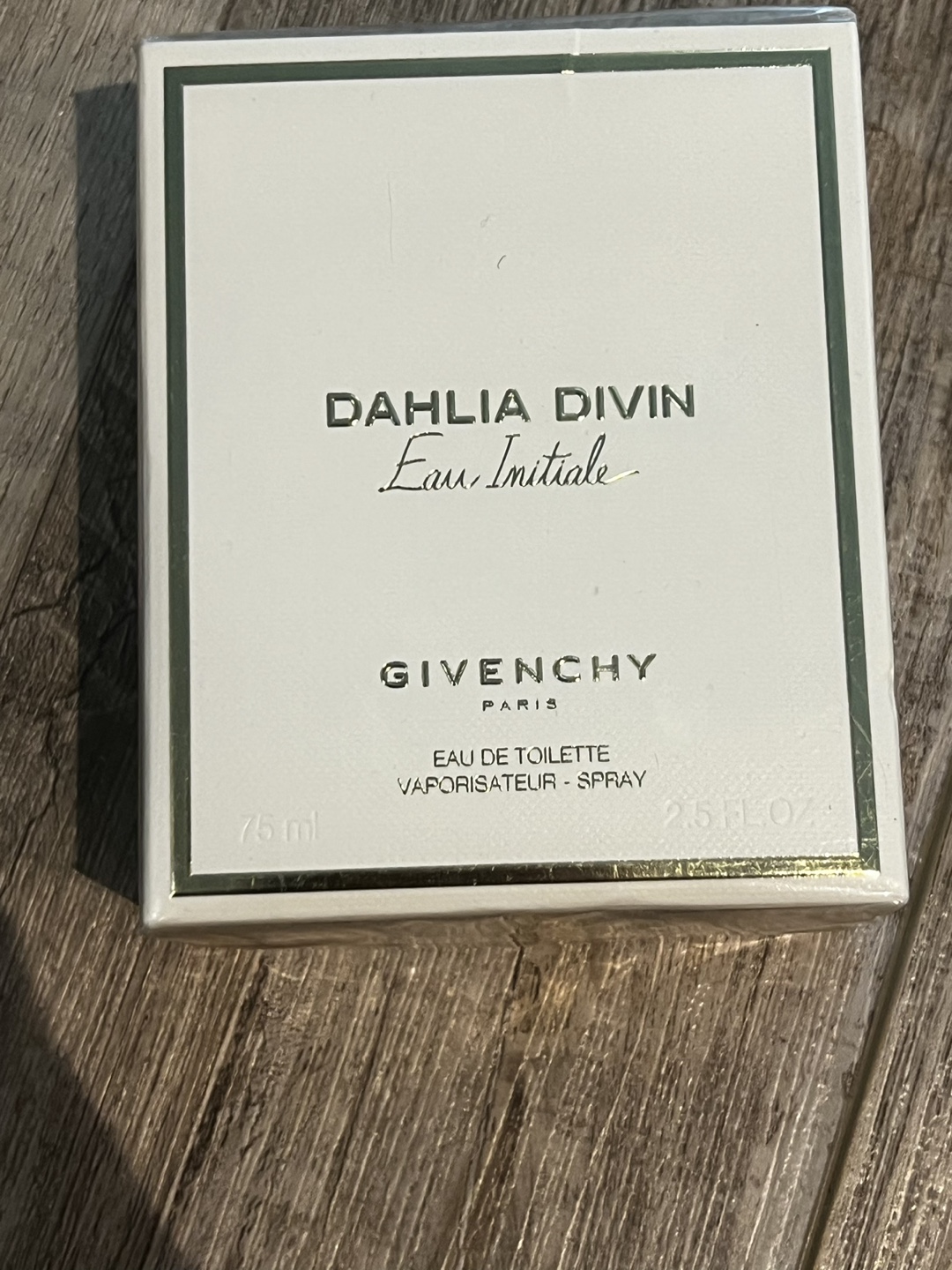 Givenchy Dalia Divin Eau Initial (edt) 🥕 thumbnail