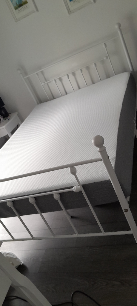 Metal frame bed and mattress - photo 2