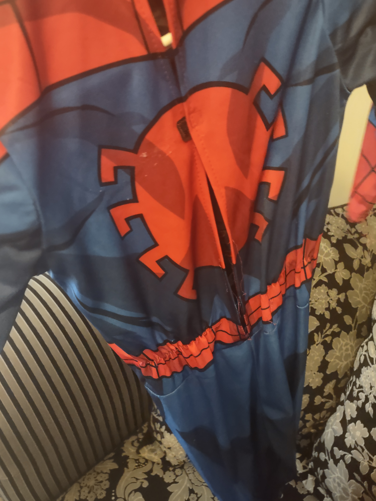 Superman's costume - photo 5