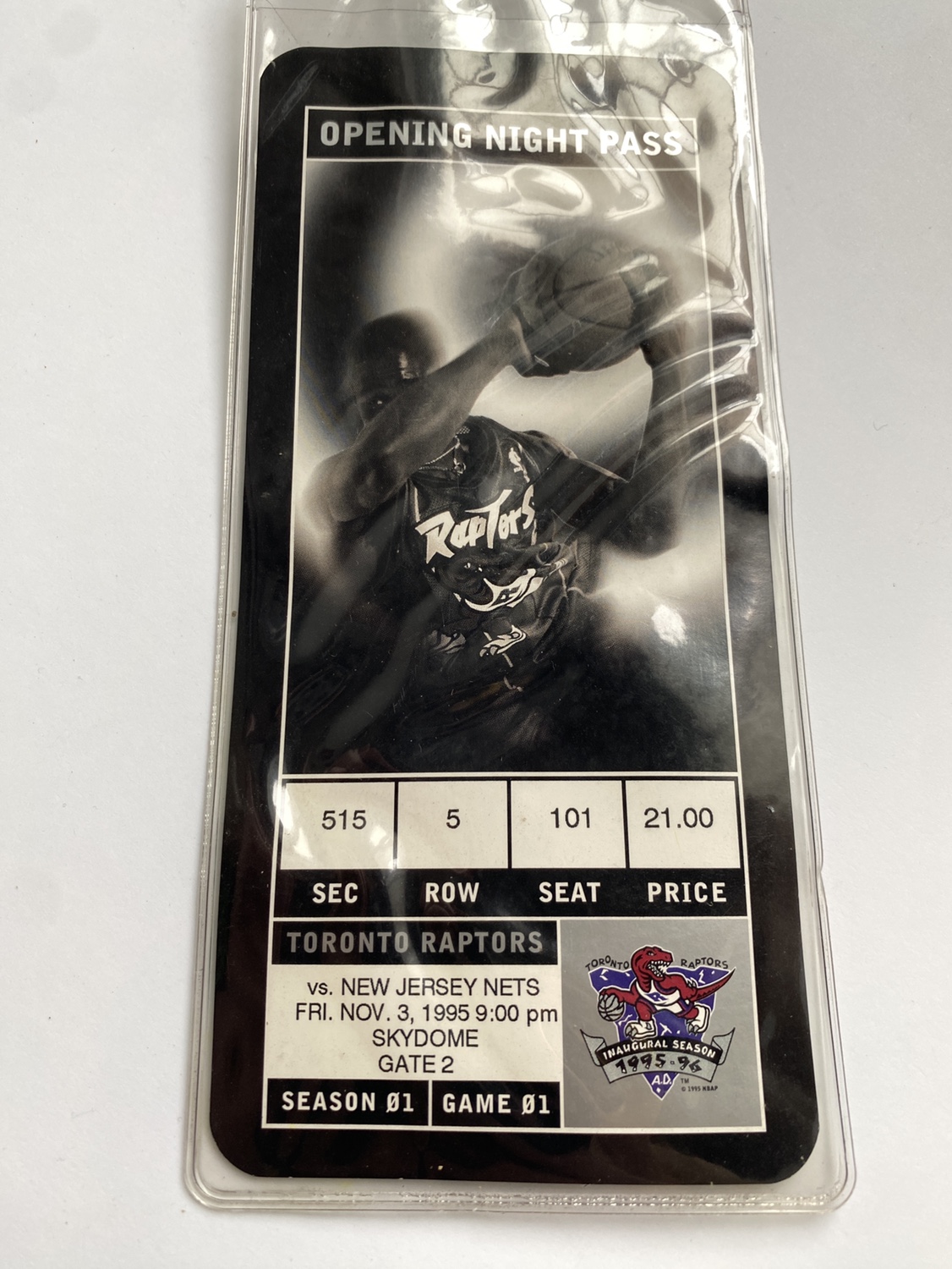 TORONTO RAPTORS First Ever Game ticket 1995 Opening Night - photo 4