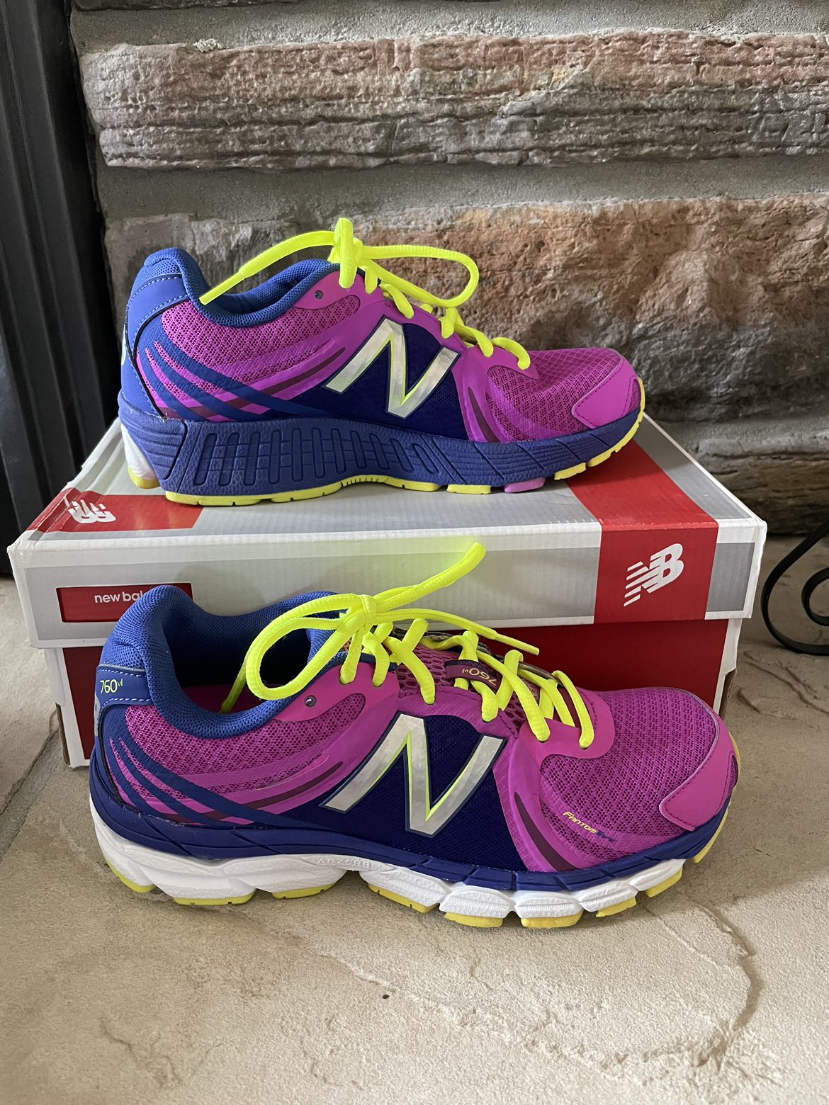 New Balance running shoes thumbnail