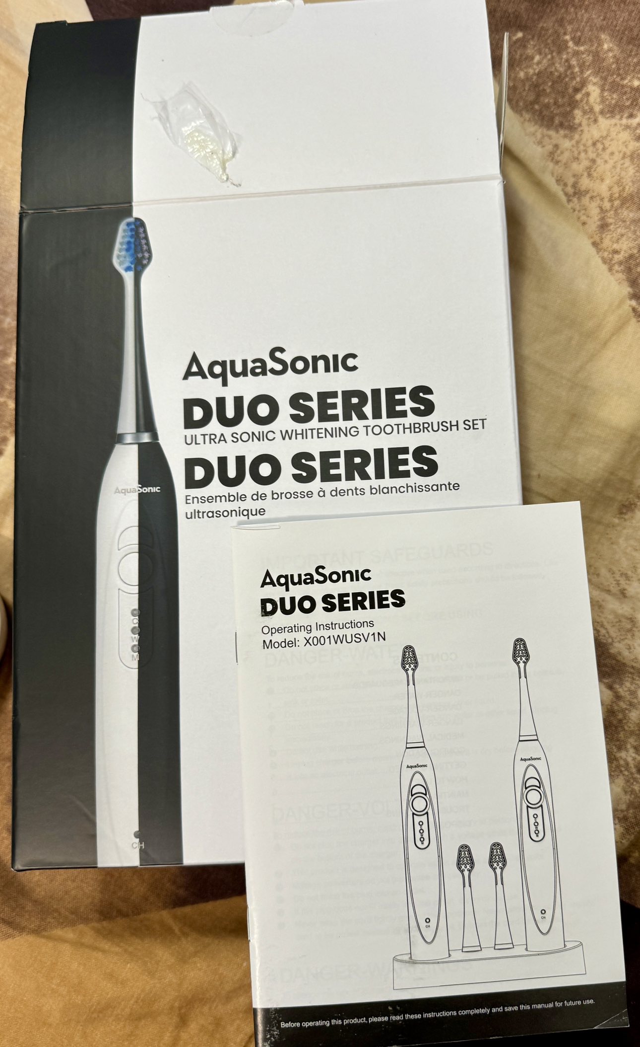 Aquasonic Wireless Charging Electric Toothbrushes