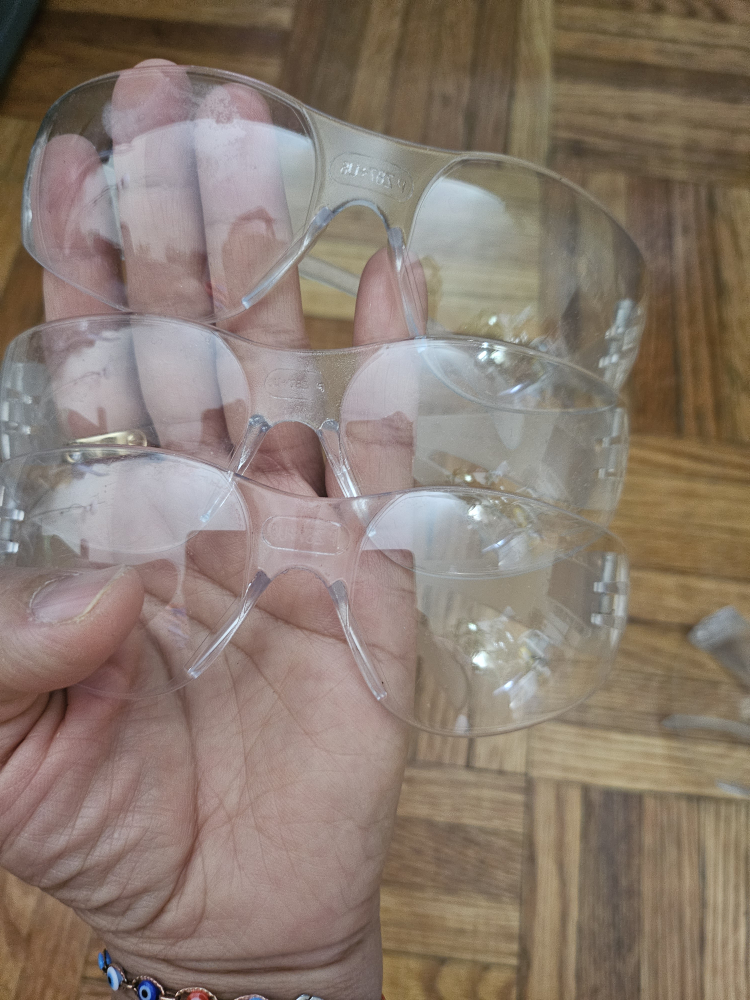 Safety sunglasses image indicator(2)