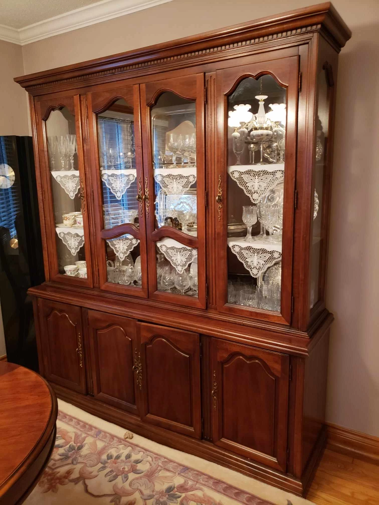 Buffet Hutch