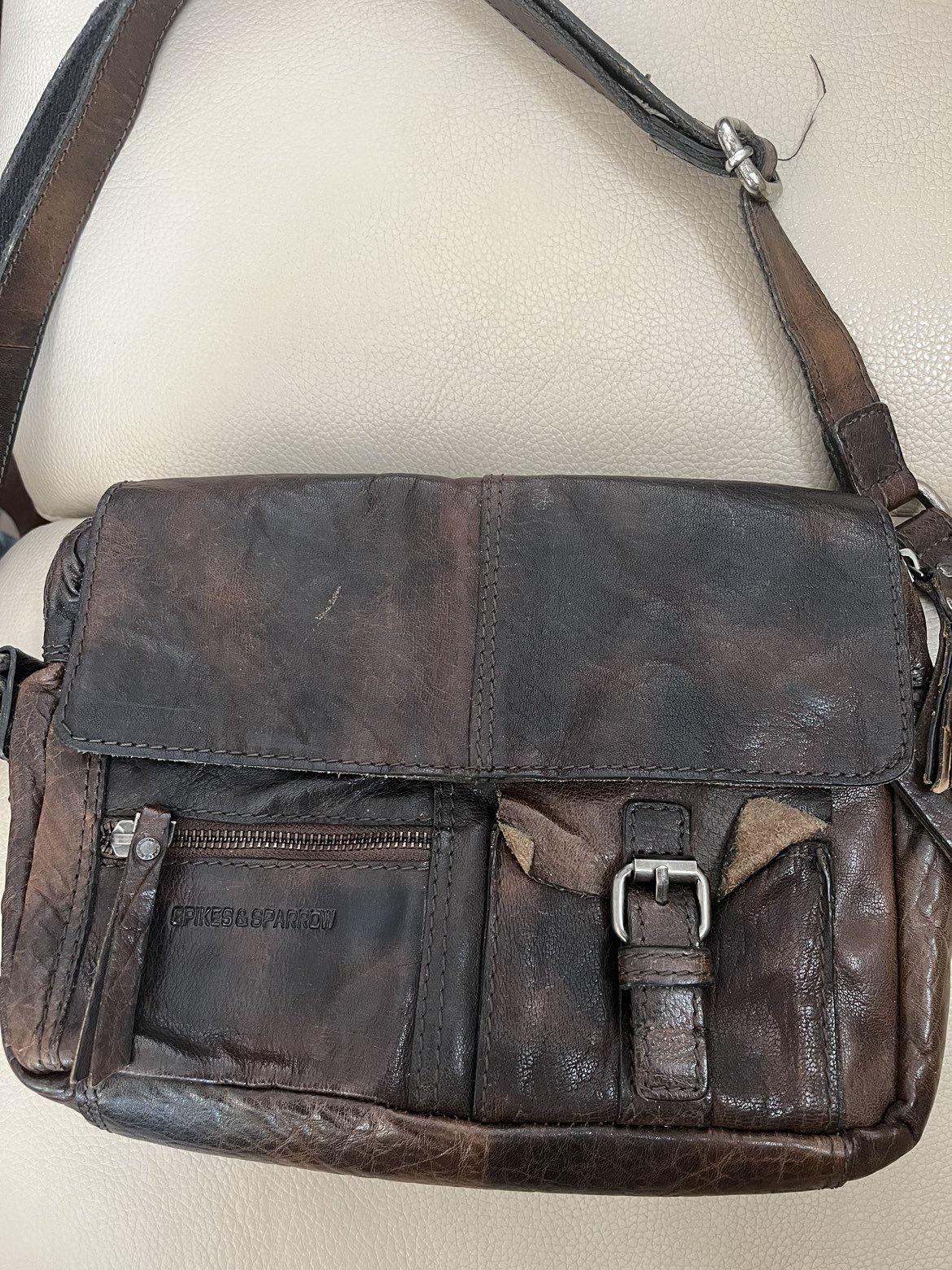 Spikes & Sparrow leather shoulder purse